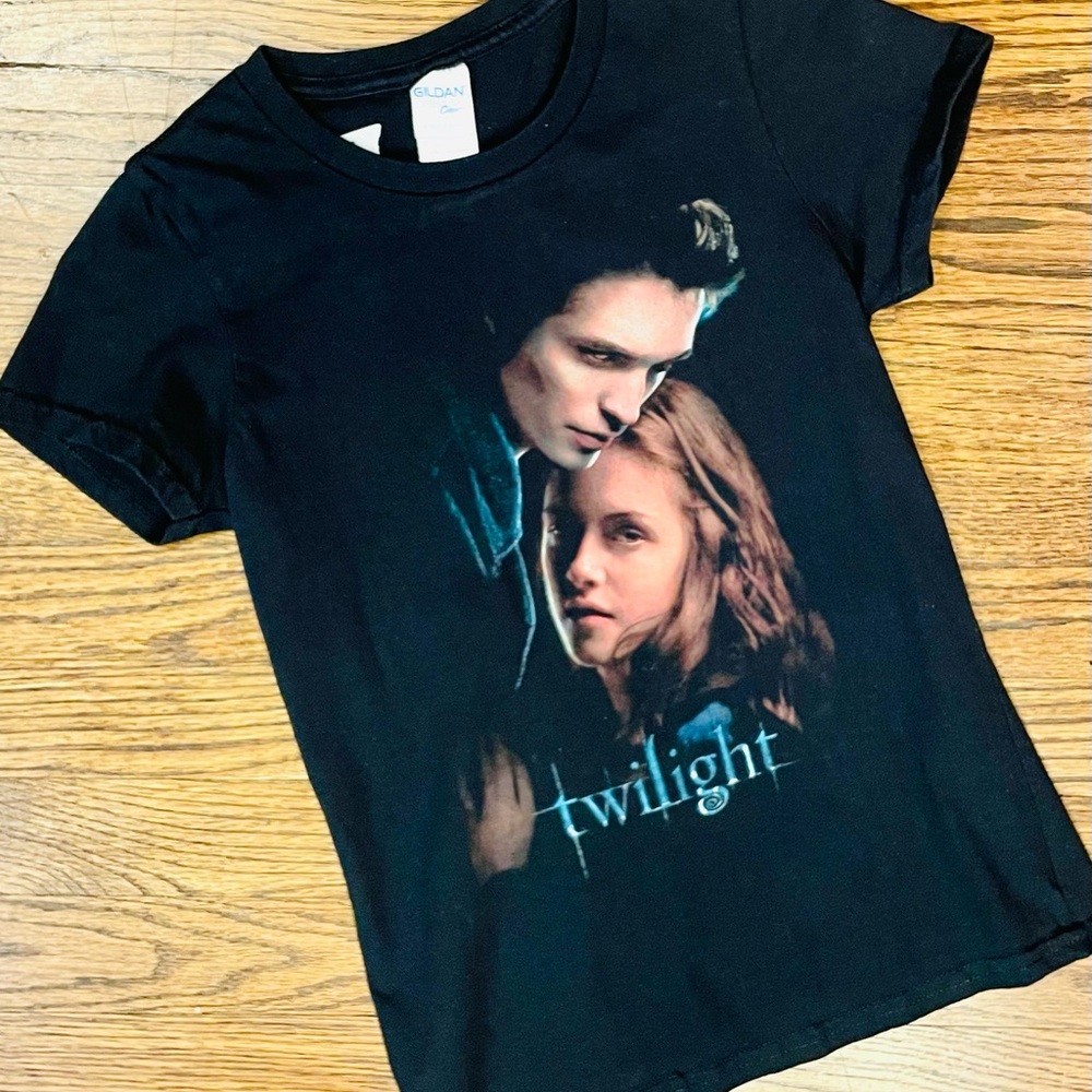 Twilight OG Baby Doll Cut Tee - Y2K 2008 Gildan (Small)